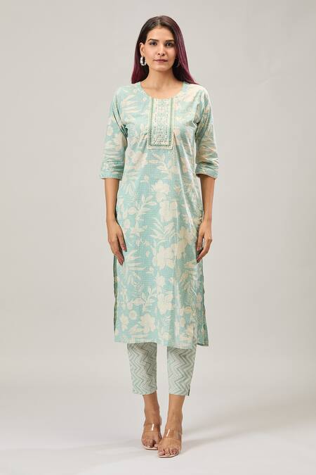Shop_Naintara Bajaj_Green Cotton Embroidery Round Neck Printed Kurta Set _Online_at_Aza_Fashions