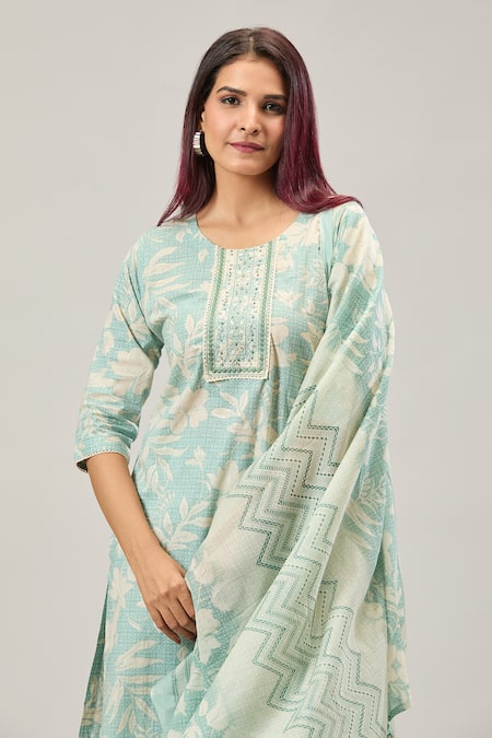 Shop_Naintara Bajaj_Green Cotton Embroidery Round Neck Printed Kurta Set 