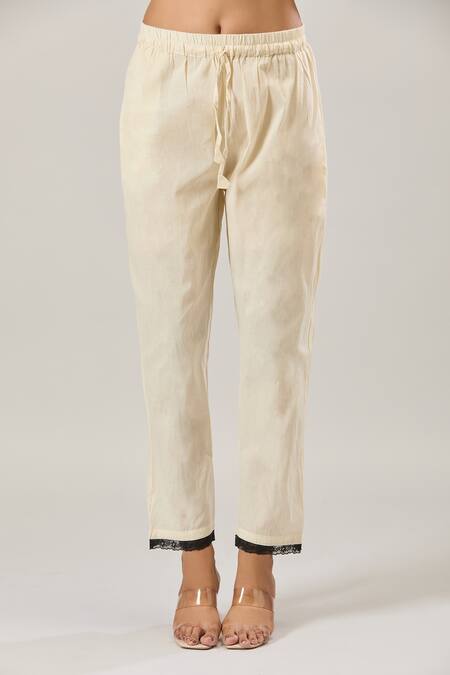 Naintara Bajaj Off White Cotton Embroidery, Lace Round Neck Kurta Set Online at Aza Fashions Naintara Bajaj_Off White Cotton Embroidery, Lace Round Neck Kurta Set _Online_at_Aza_Fashions