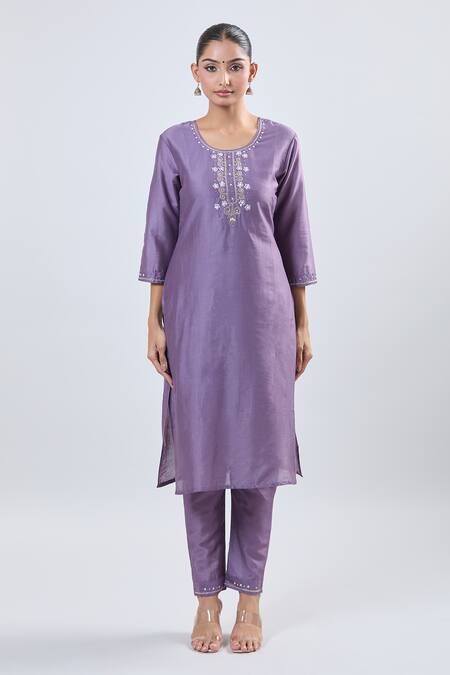 Samyukta Singhania_Purple Embroidery Round Neck Kurta Set_at_Aza_Fashions