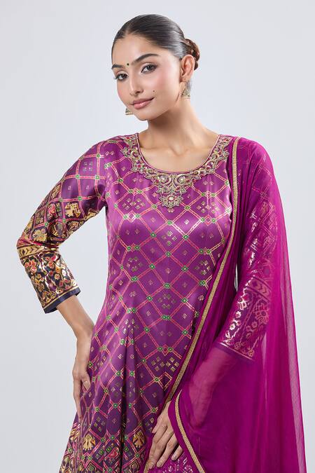 Samyukta Singhania_Purple Embroidery Round Neck Foil Digital Printed Anarkali Kurta Set_Online_at_Aza_Fashions