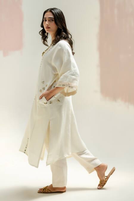 Prahnaaya White Linen Beads V-neck Aaram Choga Kurta Set Online at Aza Fashions Prahnaaya_White Linen Beads V-neck Aaram Choga Kurta Set_Online_at_Aza_Fashions