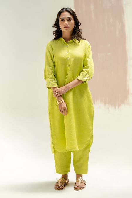 Prahnaaya_Green Linen Mandarin Collar Sublime Neon Kurta And Pant Set_at_Aza_Fashions
