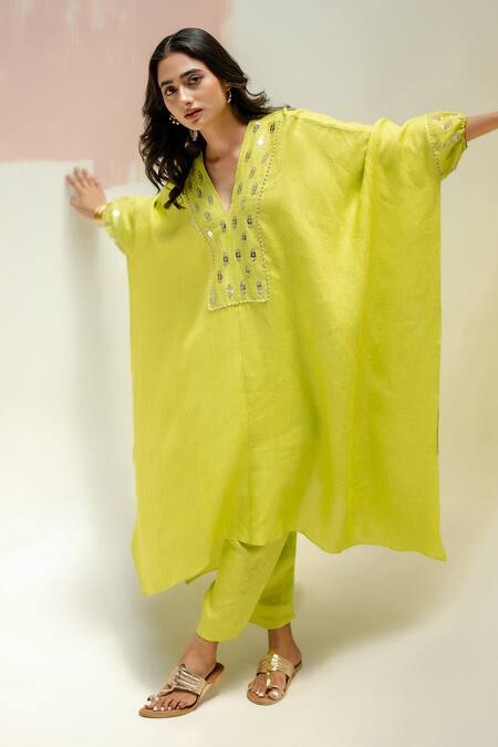Prahnaaya_Green Linen Embroidery Split V-neck Moroccan Star Kaftan With Pants_at_Aza_Fashions