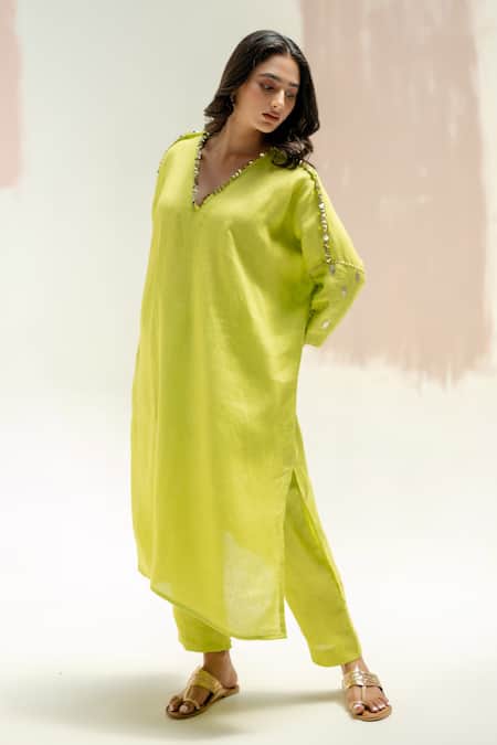 Buy_Prahnaaya_Green Linen Embroidery V-neck Sublime Neon Kurta Set_Online_at_Aza_Fashions