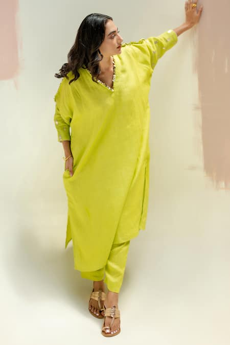 Prahnaaya_Green Linen Embroidery V-neck Sublime Neon Kurta Set_at_Aza_Fashions