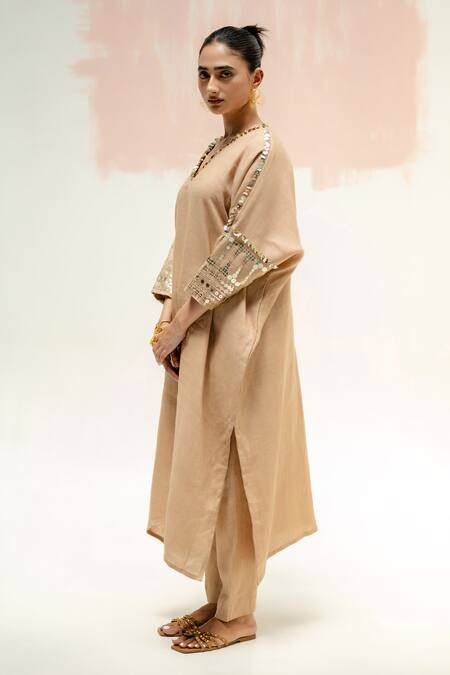 Prahnaaya Beige Linen Embroidery V-neck Antifit Kurta Set Online at Aza Fashions Prahnaaya_Beige Linen Embroidery V-neck Antifit Kurta Set_Online_at_Aza_Fashions