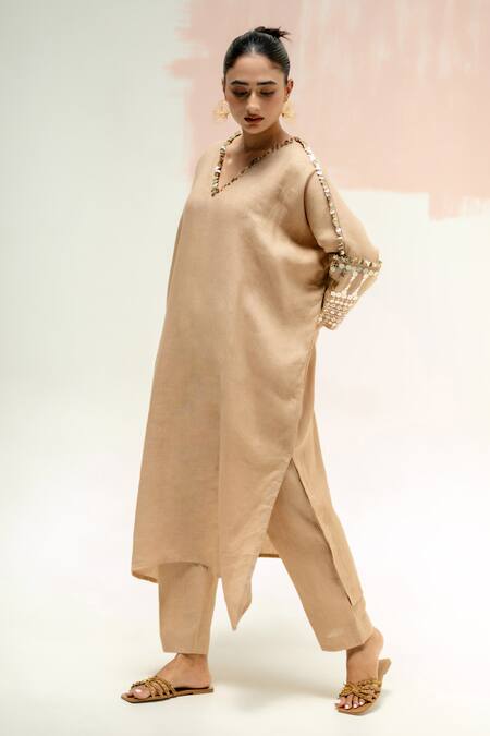 Shop Prahnaaya Beige Linen Embroidery V-neck Antifit Kurta Set Online at Aza Fashions Shop_Prahnaaya_Beige Linen Embroidery V-neck Antifit Kurta Set_Online_at_Aza_Fashions