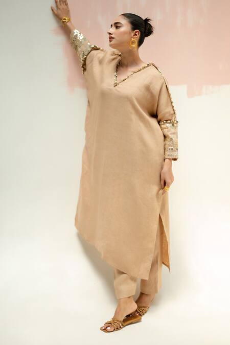 Prahnaaya Beige Linen Embroidery V-neck Antifit Kurta Set at Aza Fashions Prahnaaya_Beige Linen Embroidery V-neck Antifit Kurta Set_at_Aza_Fashions