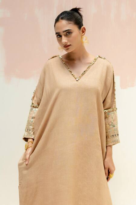Buy Prahnaaya Beige Linen Embroidery V-neck Antifit Kurta Set Buy_Prahnaaya_Beige Linen Embroidery V-neck Antifit Kurta Set