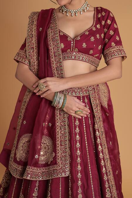 Samyukta Singhania Maroon Silk, Organza Embroidery, Sequins Classic Lehenga Set at Aza Fashions Samyukta Singhania_Maroon Silk, Organza Embroidery, Sequins Classic Lehenga Set_at_Aza_Fashions