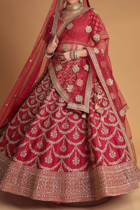 Buy_Samyukta Singhania_Red Silk, Net Sequins, Embroidery Sweetheart Neck Lehenga Set_Online_at_Aza_Fashions