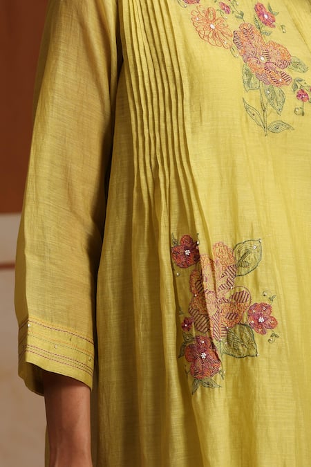 Beige_Green Embroidery, Beads, Sequins Round Neck Hand Kurta Set _Online_at_Aza_Fashions
