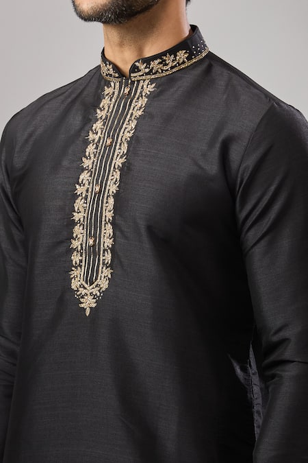 Arihant Rai Sinha_Black Embroidery Plain Banarasi Silk Kurta Set _at_Aza_Fashions