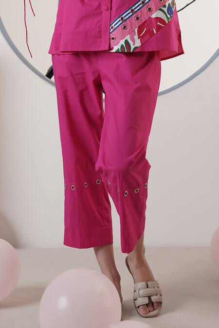 Surabhi Arya_Pink Poplin Collared Hot Pant Set _at_Aza_Fashions