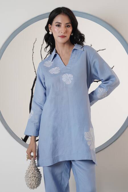 Surabhi Arya_Blue Linen Embroidery Split V-neck Powder Thread Pant Set _at_Aza_Fashions