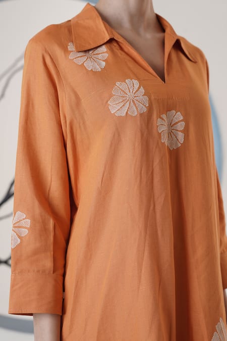 Buy Surabhi Arya Orange Linen Embroidery Split V-neck Thread Pant Set Online at Aza Fashions Buy_Surabhi Arya_Orange Linen Embroidery Split V-neck Thread Pant Set _Online_at_Aza_Fashions