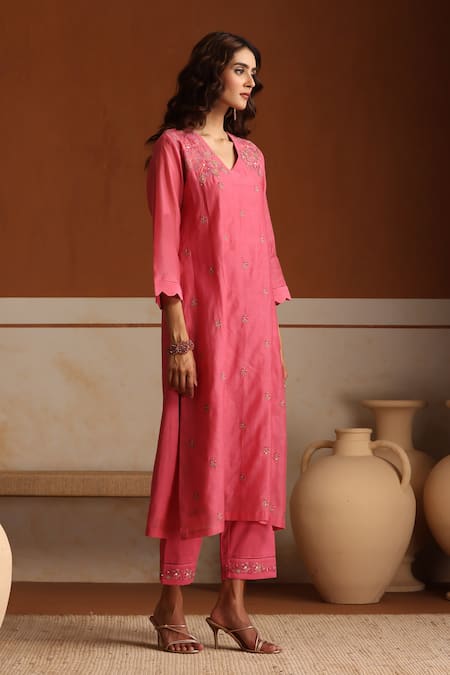 Buy_Beige_Pink Chanderi, Cotton Satin Beads, Sequins V-neck Hand Embroidered Kurta Set _Online_at_Aza_Fashions