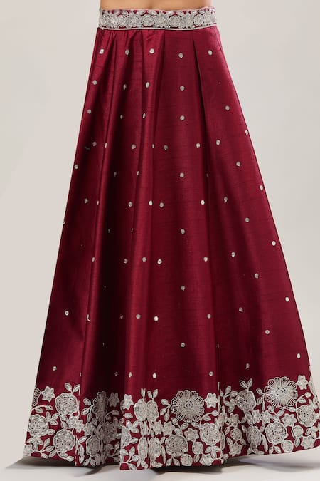 Buy_Samyukta Singhania_Maroon Embroidery, Sequins Sweetheart Neck Lehenga Set 