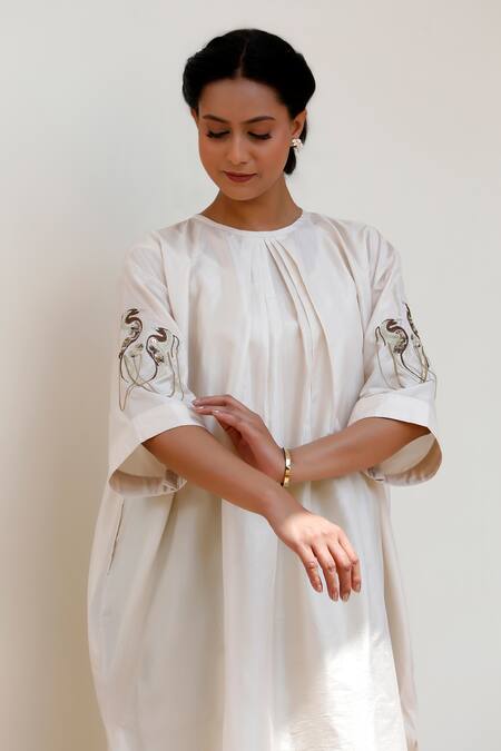 Shop Eeda Ivory Silk Embroidery Open Neck Kurta Set With Green Straight Pant Online at Aza Fashions Shop_Eeda_Ivory Silk Embroidery Open Neck Kurta Set With Green Straight Pant _Online_at_Aza_Fashions