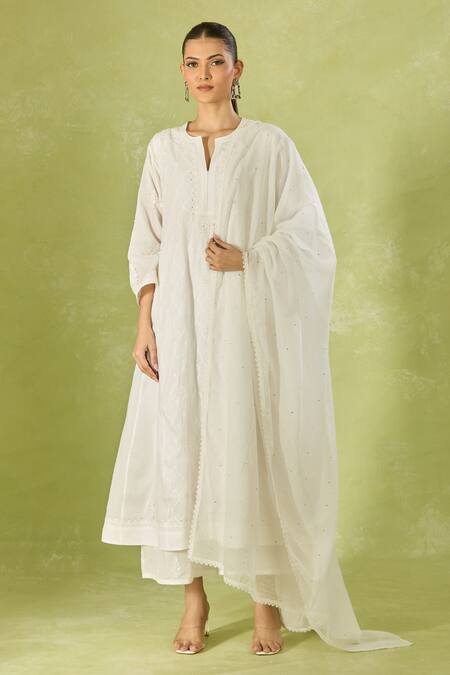 Buy_House Of Kotwara_White Cotton, Organza Embroidery Split V-neck Lawn Kurta Set With Dupatta _Online_at_Aza_Fashions