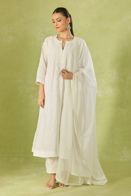 Shop House Of Kotwara White Cotton, Kota Doria Embroidery Split V-neck Kurta Set Online at Aza Fashions Shop_House Of Kotwara_White Cotton, Kota Doria Embroidery Split V-neck Kurta Set _Online_at_Aza_Fashions