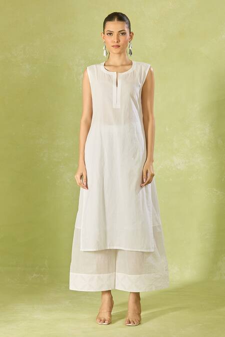 Shop House Of Kotwara White Cotton, Organza, Kota Doria Sequins, Straight Kurta Set With Dupatta Online at Aza Fashions Shop_House Of Kotwara_White Cotton, Organza, Kota Doria Sequins, Straight Kurta Set With Dupatta _Online_at_Aza_Fashions