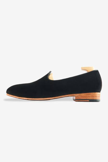 Whitemuds Black Alwar Suede Shoes Online at Aza Fashions Whitemuds_Black Alwar Suede Shoes _Online_at_Aza_Fashions