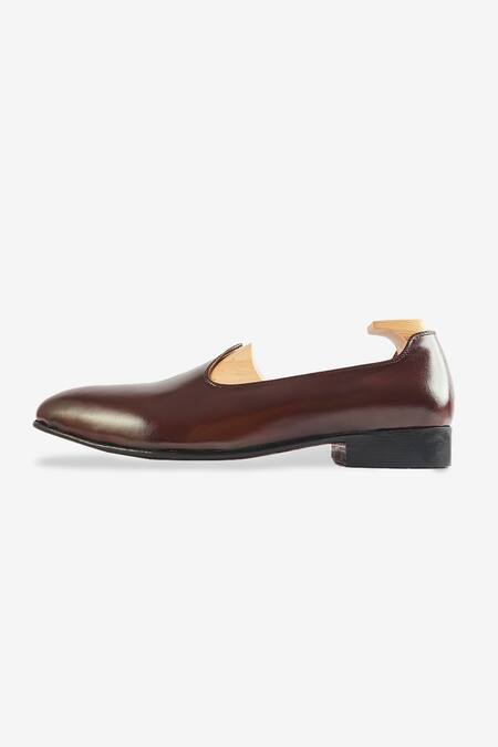 Whitemuds_Brown Sirohi Leather Shoes _Online_at_Aza_Fashions