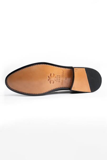 Shop_Whitemuds_Brown Sirohi Leather Shoes _Online_at_Aza_Fashions