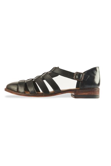 Whitemuds_Black Qena Leather Sandals _Online_at_Aza_Fashions