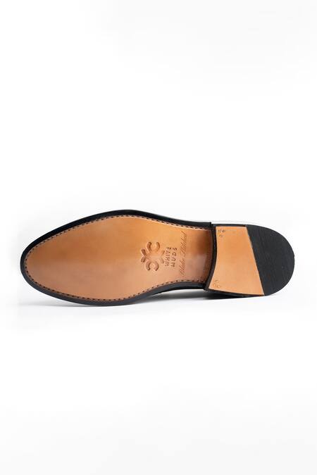 Shop_Whitemuds_Black Qena Leather Sandals _Online_at_Aza_Fashions