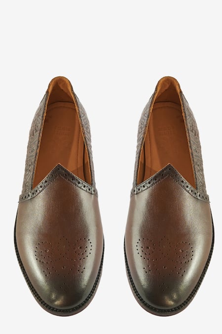 Whitemuds Sikar Semi Floral Walnut Jutties 