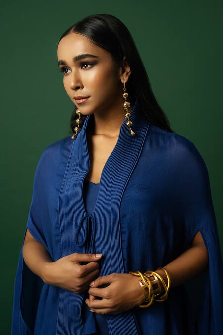 Buy_Day And Mood_Blue Chiffon, Georgette Dhoti Set With Cape 