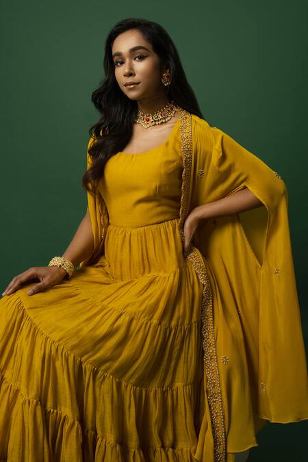 Buy_Day And Mood_Yellow Chiffon Scoop Neck Mul Chanderi Anarkali Set With Cape 