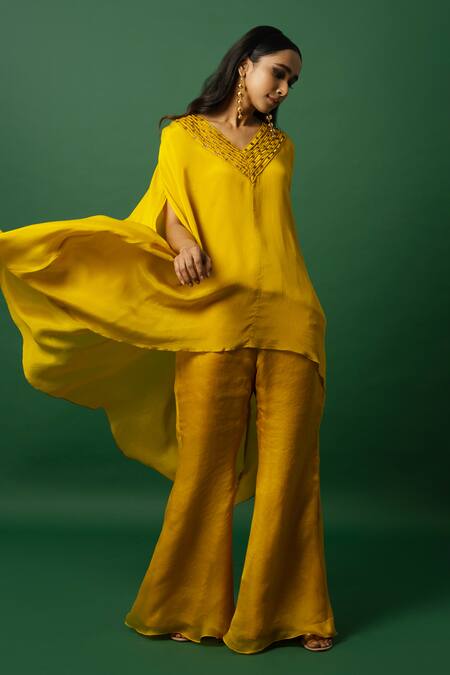 Day And Mood_Yellow Chiffon, Organza Beads V-neck Kaftan Set _Online_at_Aza_Fashions
