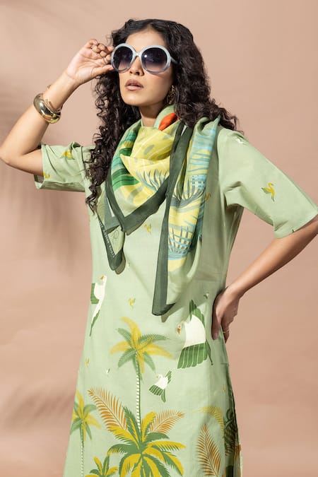 Thee Modern Roots Green Cotton Embroidery Round Neck Forest Moss Kurta Set Online at Aza Fashions Thee Modern Roots_Green Cotton Embroidery Round Neck Forest Moss Kurta Set _Online_at_Aza_Fashions