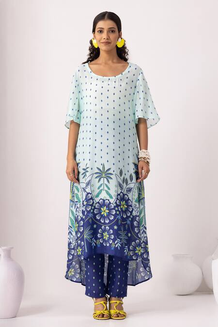 Thee Modern Roots Sky Blue Muslin, Bamboo Round Neck Printed Kurta Set Online at Aza Fashions Thee Modern Roots_Sky Blue Muslin, Bamboo Round Neck Printed Kurta Set _Online_at_Aza_Fashions