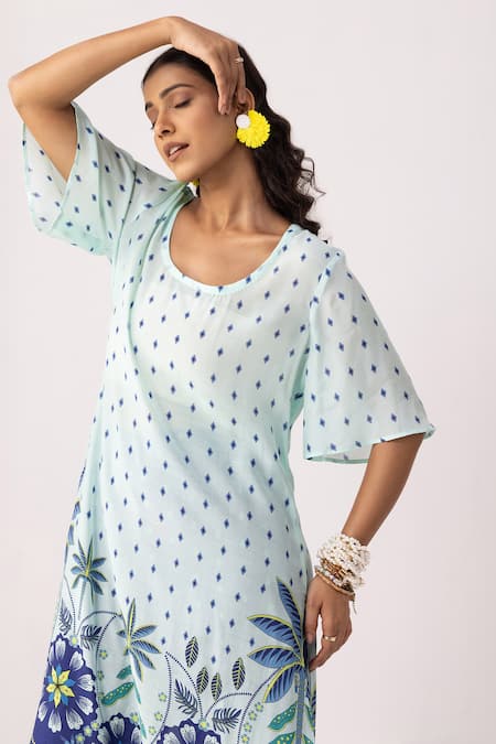 Buy Thee Modern Roots Sky Blue Muslin, Bamboo Round Neck Printed Kurta Set Online at Aza Fashions Buy_Thee Modern Roots_Sky Blue Muslin, Bamboo Round Neck Printed Kurta Set _Online_at_Aza_Fashions