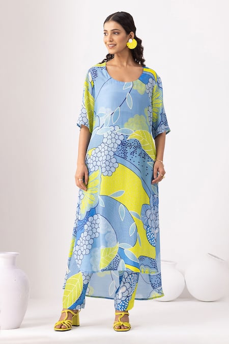 Buy Thee Modern Roots Blue Bamboo, Muslin Round Neck Mystical Ocean Kurta Set Online at Aza Fashions Buy_Thee Modern Roots_Blue Bamboo, Muslin Round Neck Mystical Ocean Kurta Set _Online_at_Aza_Fashions