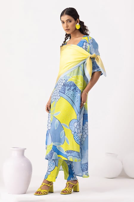 Buy Thee Modern Roots Blue Bamboo, Muslin Round Neck Mystical Ocean Kurta Set Buy_Thee Modern Roots_Blue Bamboo, Muslin Round Neck Mystical Ocean Kurta Set