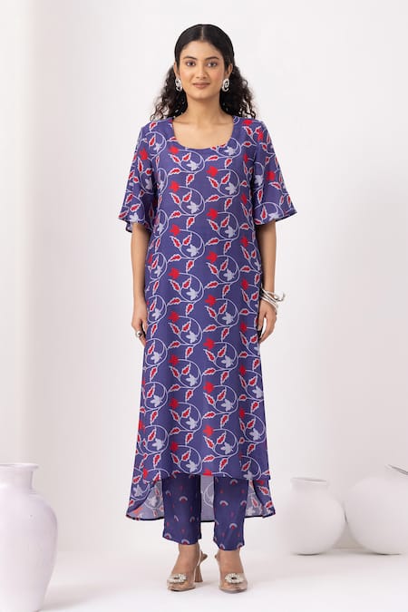 Shop Thee Modern Roots Blue Muslin Round Neck Autumn Ink Kurta Set Online at Aza Fashions Shop_Thee Modern Roots_Blue Muslin Round Neck Autumn Ink Kurta Set _Online_at_Aza_Fashions