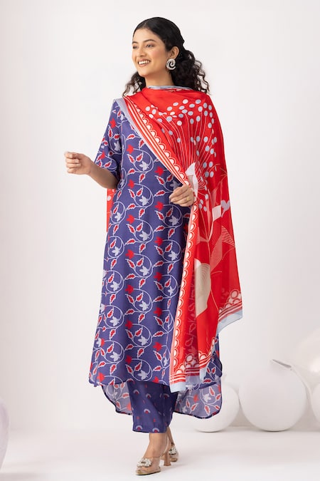 Thee Modern Roots Autumn Ink Blue Kurta Set 