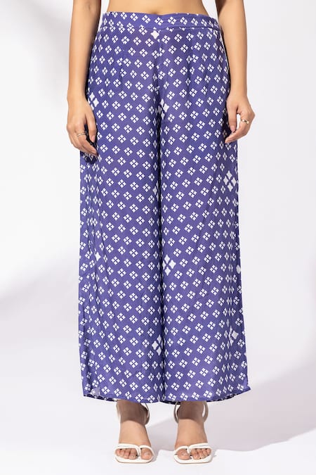 Shop Thee Modern Roots Blue Bamboo, Muslin V-neck Floral A-line Kurta Set Online at Aza Fashions Shop_Thee Modern Roots_Blue Bamboo, Muslin V-neck Floral A-line Kurta Set _Online_at_Aza_Fashions