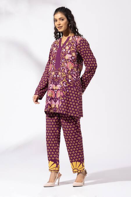 Buy Thee Modern Roots Purple Cotton Open Neck Plum Floral Printed Kurta Set Online at Aza Fashions Buy_Thee Modern Roots_Purple Cotton Open Neck Plum Floral Printed Kurta Set _Online_at_Aza_Fashions