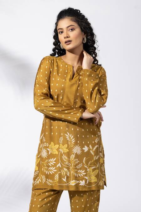 Thee Modern Roots_Yellow Muslin Embroidery Open Neck Earthy Bloom Kurta Set _at_Aza_Fashions