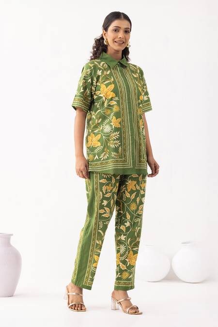 Thee Modern Roots Green Cotton Embroidery Collared Floral Motif Forest Co-ord Set Online at Aza Fashions Thee Modern Roots_Green Cotton Embroidery Collared Floral Motif Forest Co-ord Set _Online_at_Aza_Fashions
