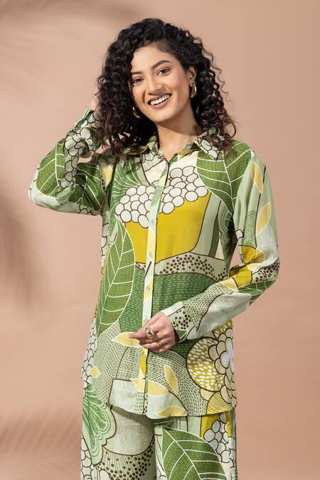 Thee Modern Roots Green Bamboo, Muslin Collared Olive Garden Co-ord Set at Aza Fashions Thee Modern Roots_Green Bamboo, Muslin Collared Olive Garden Co-ord Set _at_Aza_Fashions