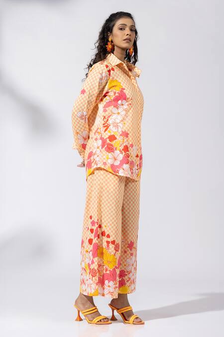 Thee Modern Roots Pink Cotton Embroidery Collared Sundowner Checkered Co-ord Set Online at Aza Fashions Thee Modern Roots_Pink Cotton Embroidery Collared Sundowner Checkered Co-ord Set _Online_at_Aza_Fashions