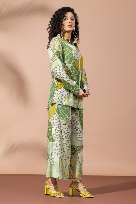 Buy Thee Modern Roots Olive Green Collared Blossom Comfort-fit Shirt Online at Aza Fashions Buy_Thee Modern Roots_Olive Green Collared Blossom Comfort-fit Shirt _Online_at_Aza_Fashions